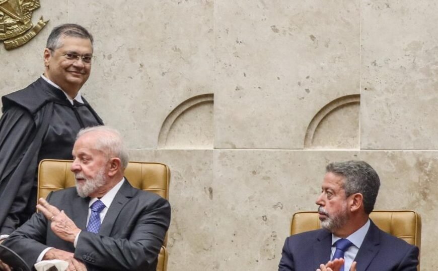 Congresso prepara reação à decisão de Dino que suspendeu pagamento de emendas parlamentares