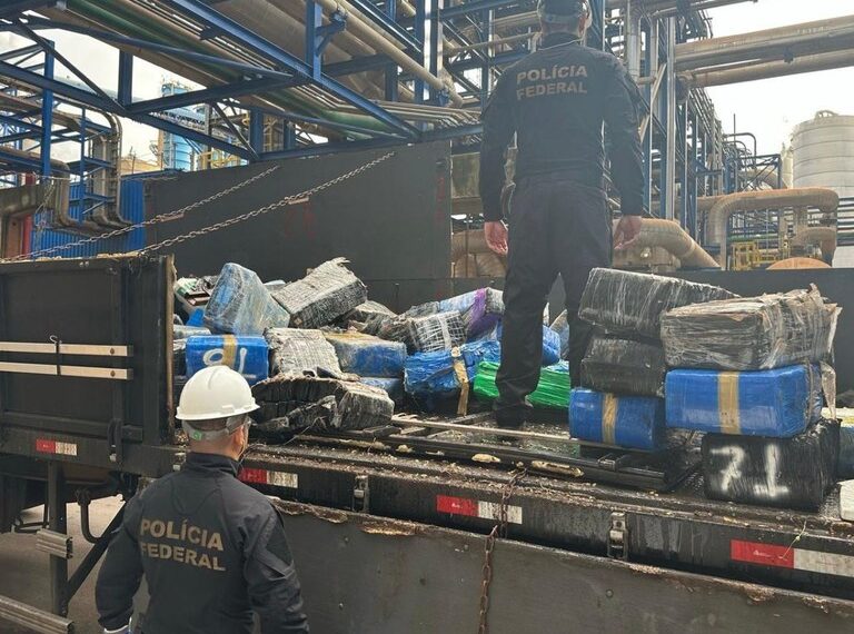 PF incinera 5 toneladas de drogas em Mato Grosso do Sul