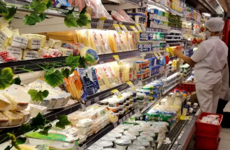 Preços dos alimentos cairão mais nas próximas semanas, diz ministro