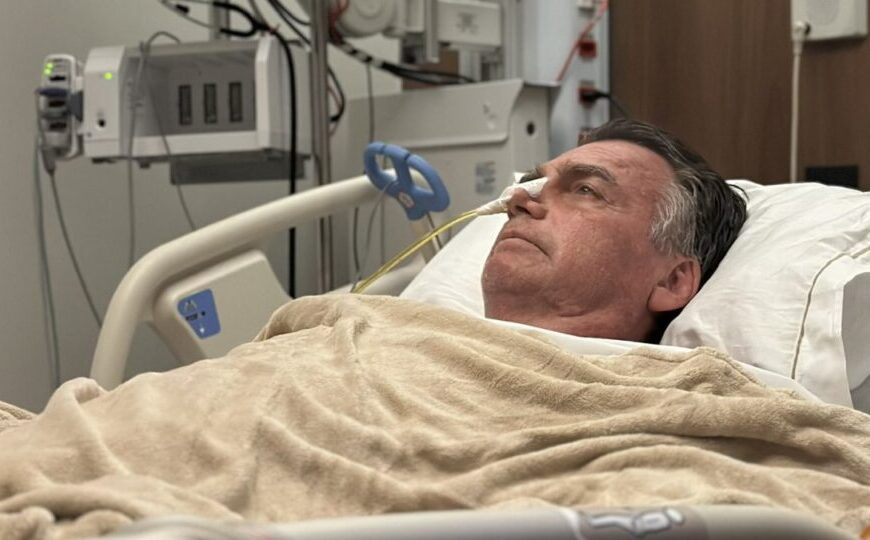 Bolsonaro tem melhora em exames, mas segue sem previsão de alta da UTI