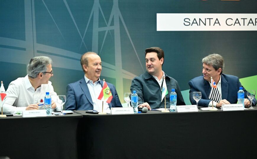 Jorginho Mello puxa a fila de governadores em defesa da anistia de Bolsonaro