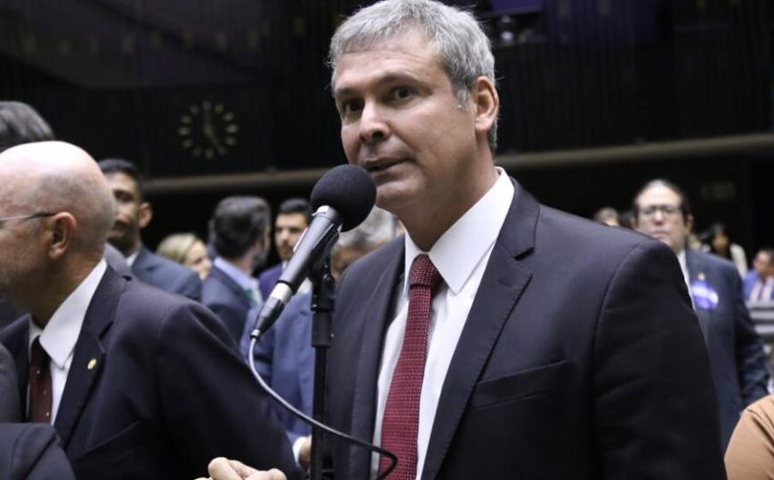 PT aposta que Motta travará PL da Anistia, após oposição obter apoio para urgência