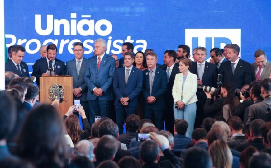 Maior bancada do Congresso: União Brasil e PP firmam federação com aceno à oposição