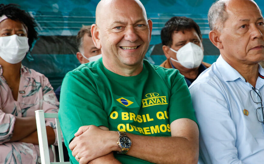 “Lamentável e absurda”, diz Luciano Hang sobre condenação por “assédio eleitoral”