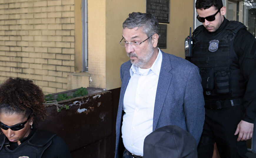 Ministro do STF desbloqueia R$17 milhões de Palocci,…