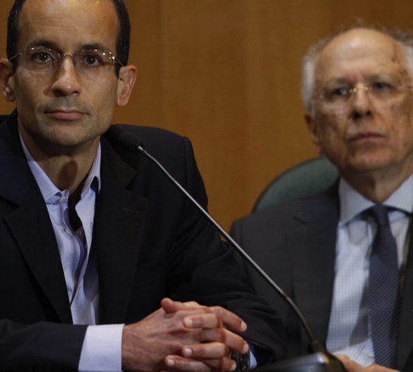 Adversários da Lava Jato comemoram fim de cooperação…