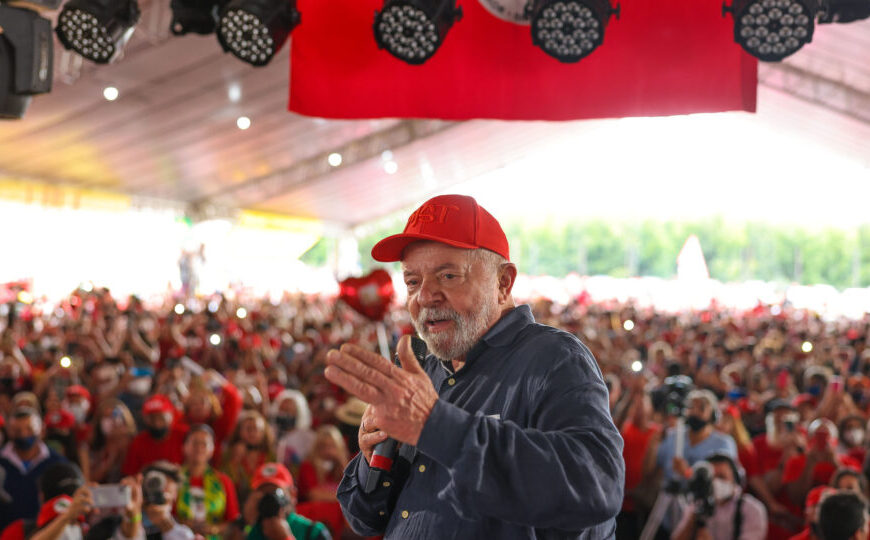 Lula critica preço do botijão de gás e…