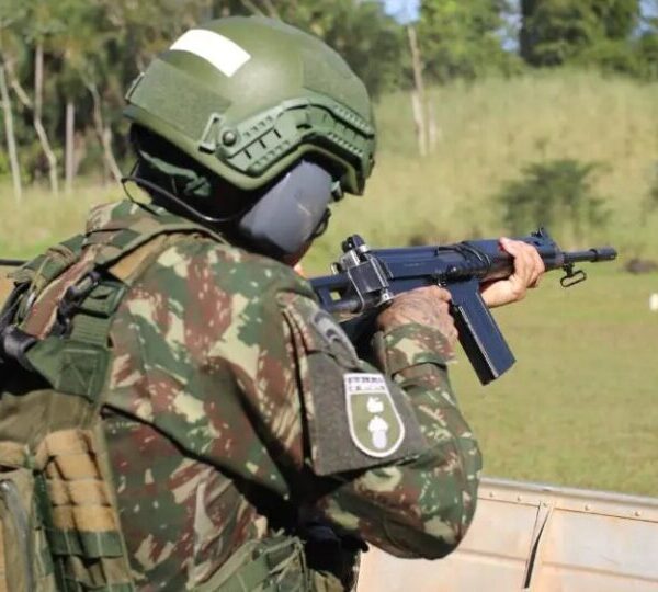 Exército tenta unir militares da América do Sul…