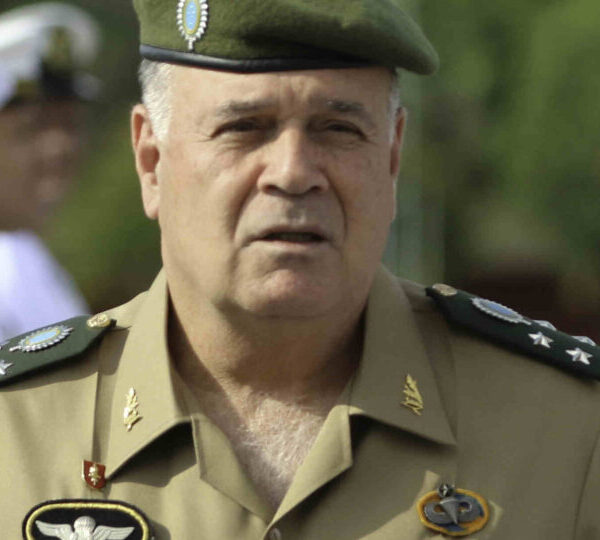 Freire Gomes diz que Bolsonaro “concordou” ao ouvir…
