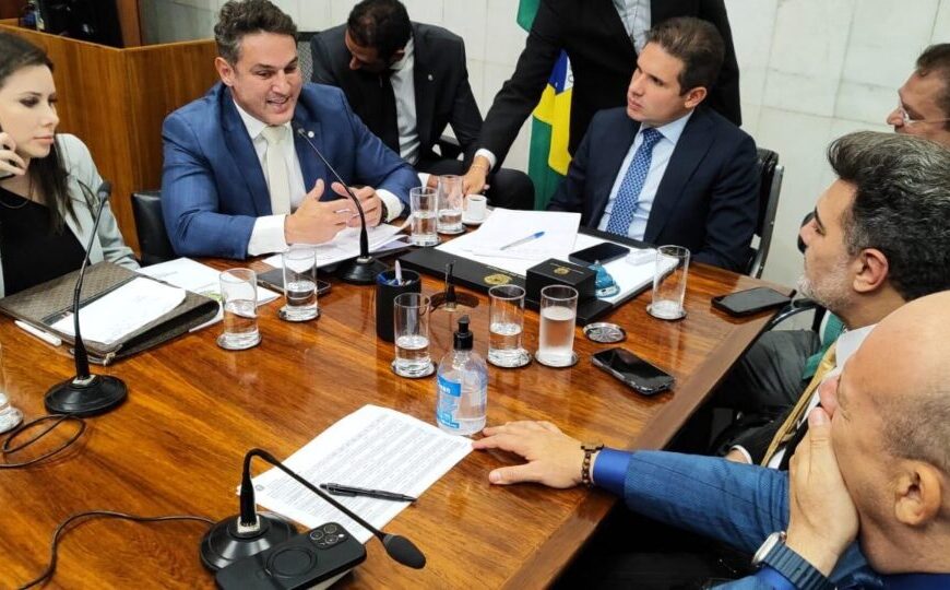 Oposição pressiona Motta pelo avanço da anistia, CPI…