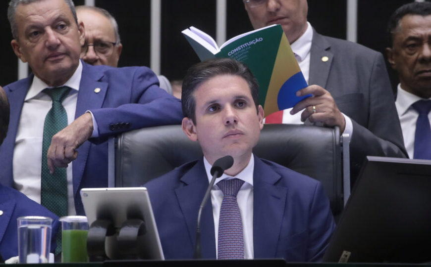 Como votou cada deputado na aprovação do projeto que aumenta vagas na Câmara