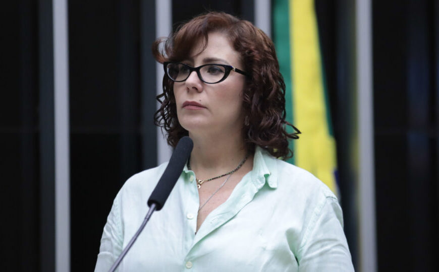 Perda de mandato de Zambelli pode criar novo choque entre Câmara e STF