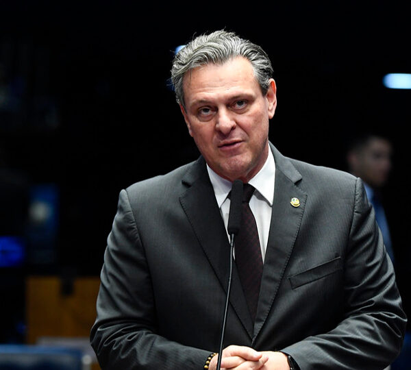 Fávaro diverge de Marina e defende PL do…
