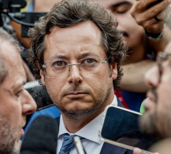 PL demite Fabio Wajngarten após críticas a Michelle…