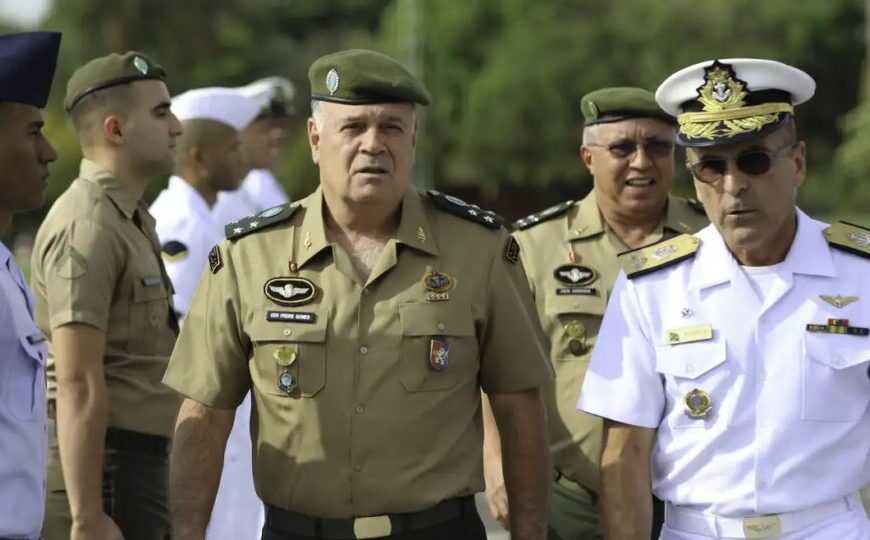 Entenda o conflito de versões entre militares sobre a reunião do suposto golpe de Bolsonaro