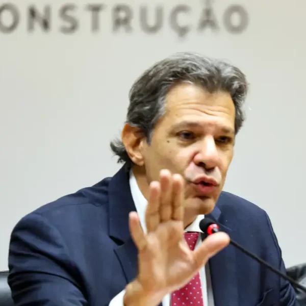 Haddad: Brasil tem “caixa-preta” de R$ 800 bi…