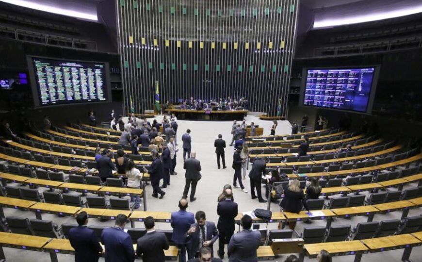 Isenção do IR de R$ 5 mil enfrenta…