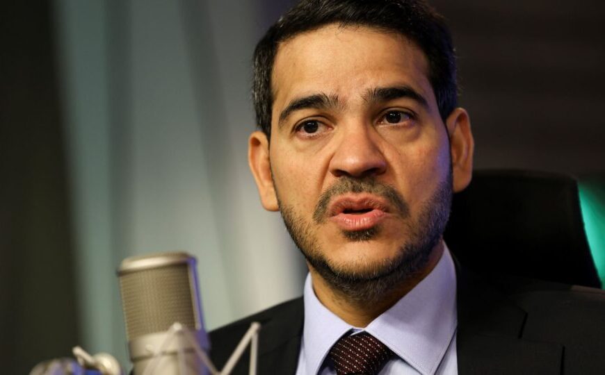 Jorge Messias diz que CPMI do INSS pode atrasar ressarcimento de aposentados