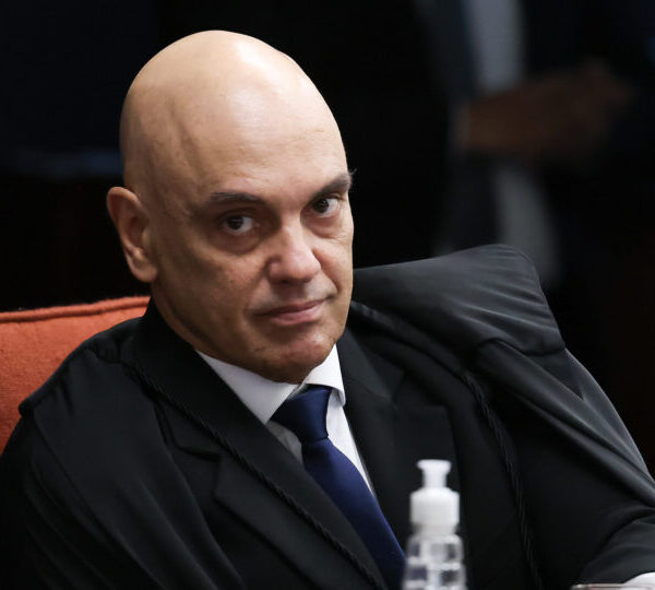 “Meu tribunal”: Moraes sobe o tom do autoritarismo…
