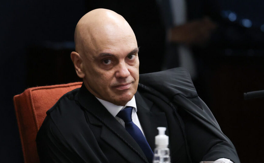 “Meu tribunal”: Moraes sobe o tom do autoritarismo…