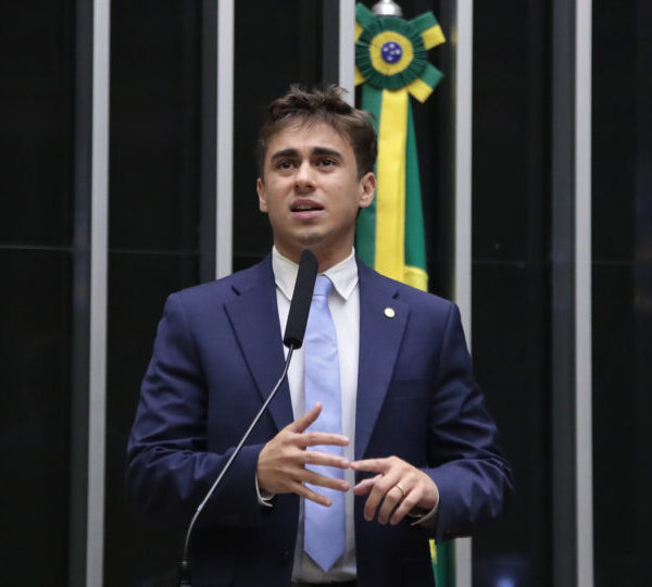 Nikolas anuncia ação contra Janja por falas sobre…
