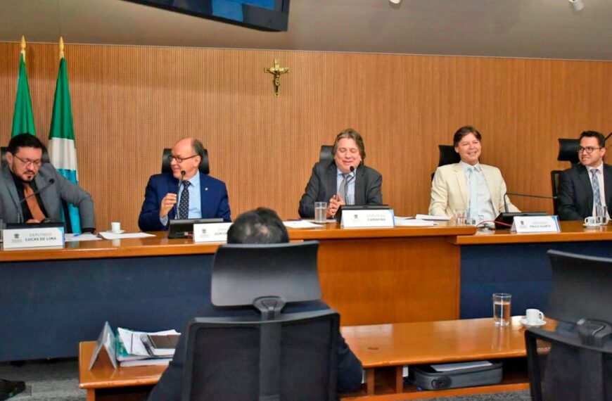 CCJR aprova projeto da LDO…