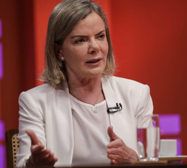 Gleisi acumula derrotas na articulação política após três&hellip;