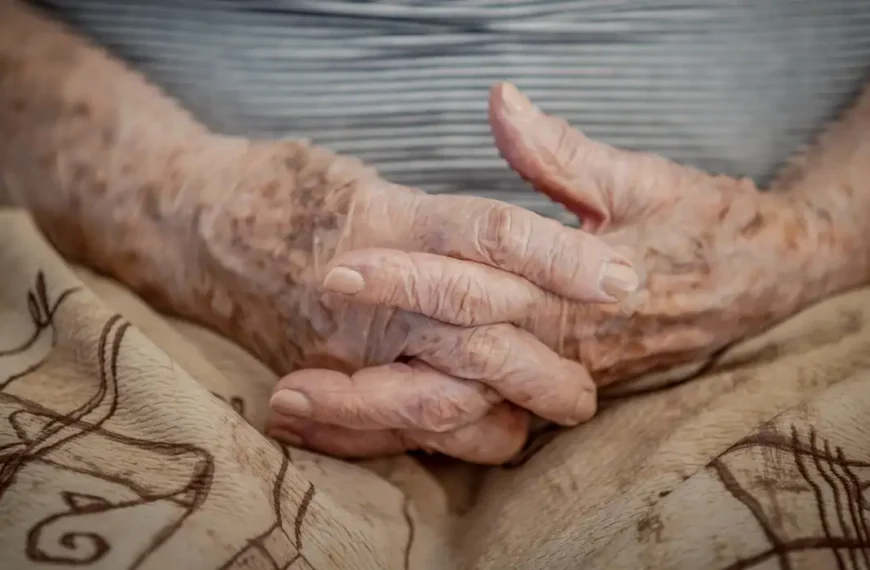 Demência em idosos hospitalizados não é percebida em…