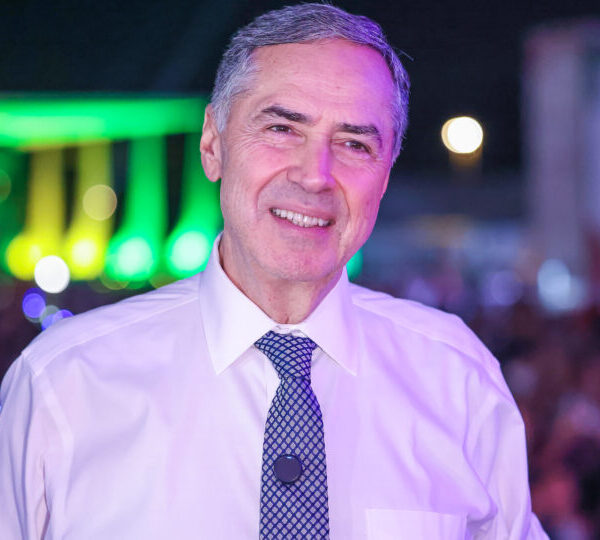 Após cantoria, Barroso se reencontrará com CEO do…