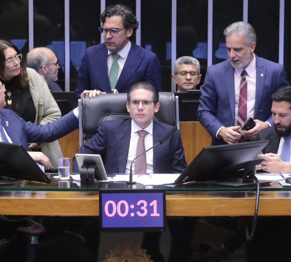 Câmara aprova mudanças do Senado e aumento no&hellip;