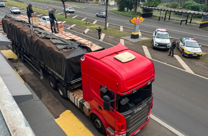 Paraguaios são presos com carreta lotada de cigarro&hellip;