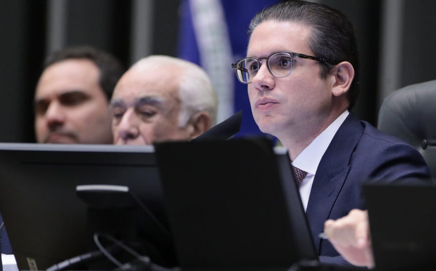 Como votou cada deputado no aumento de vagas na Câmara