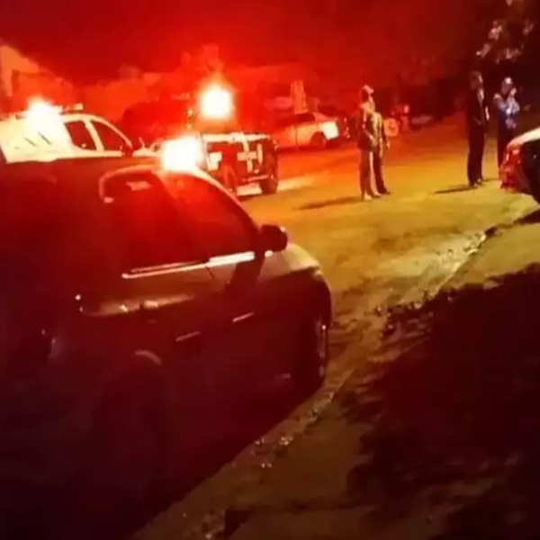 Mulher é morta com facada no pescoço pelo&hellip;