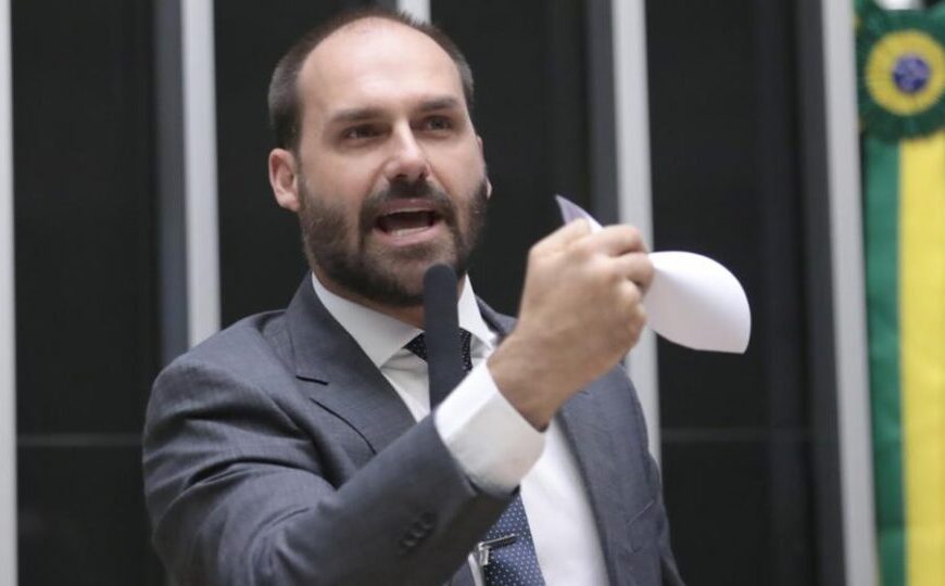 Eduardo reage à fala de Lula sobre “lambe botas de Trump” e “terrorista”