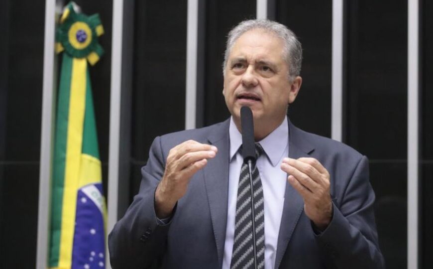 Em meio à crise do…