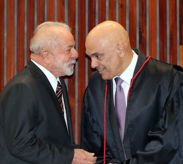 Ameaça de censura às redes sociais escala o…