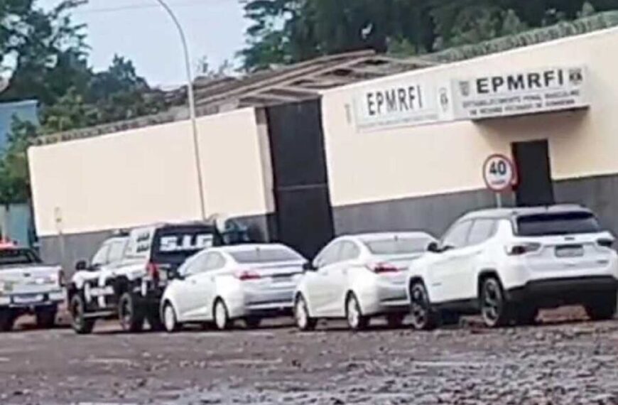 Preso acusado de estupro é achado morto em…