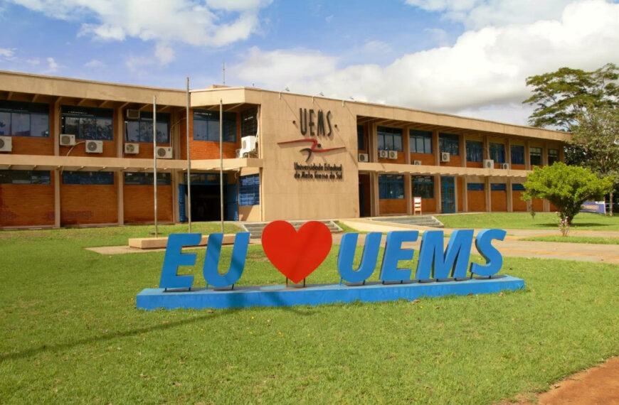 Concurso da Uems com salários…