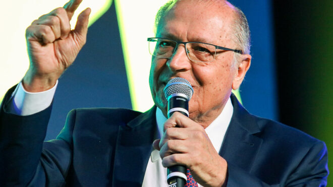 Alckmin defende Alexandre de Moraes e diz que ministro teve “sabedoria” em caso do IOF