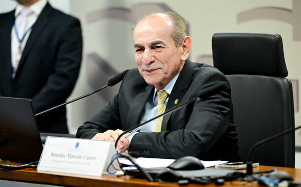 Novo Código Eleitoral descarta voto impresso e prevê&hellip;