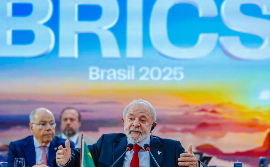 No Brics, Lula critica AIEA, responsável por denunciar violações nucleares do Irã