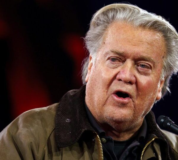 Bannon diz que Trump está “aborrecido” com situação&hellip;