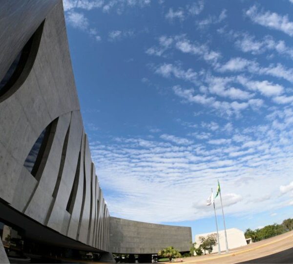 Lula indica ao STJ Marluce Caldas, apoiada por&hellip;