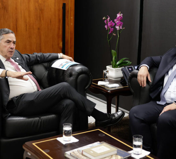 Esquerda cerca Tarcísio no STF e repete ofensiva&hellip;