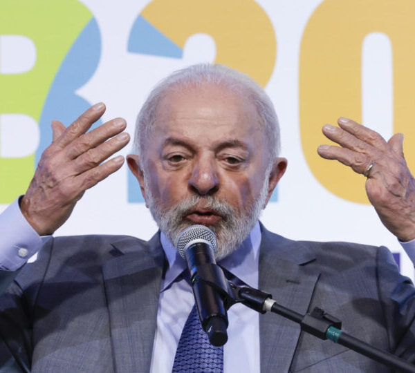 Sem ditadores, Lula tenta salvar cúpula do Brics&hellip;