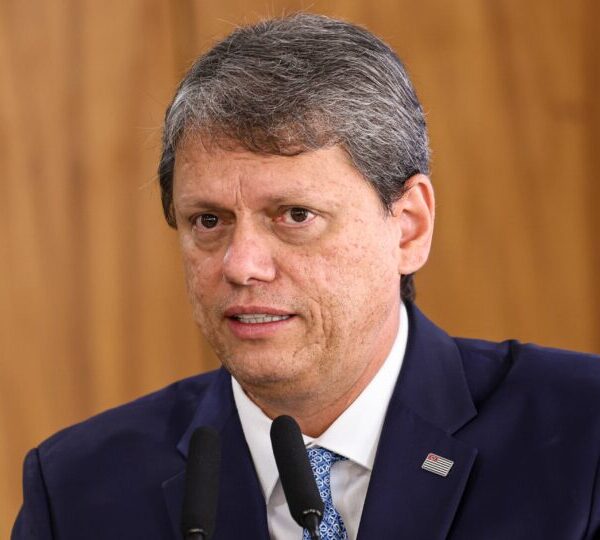 Tarcísio diz que tarifas de Trump demandam “união&hellip;