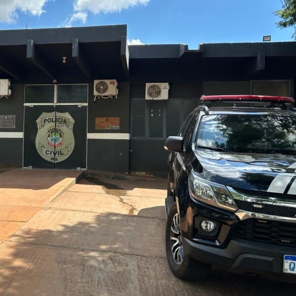 Mulher é atacada por cão de grande porte&hellip;