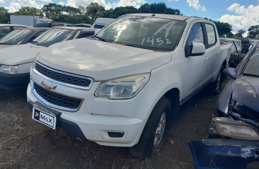 Ordem do Dia: Passa em 2ª projeto que obriga informar se carro é oriundo de leilão