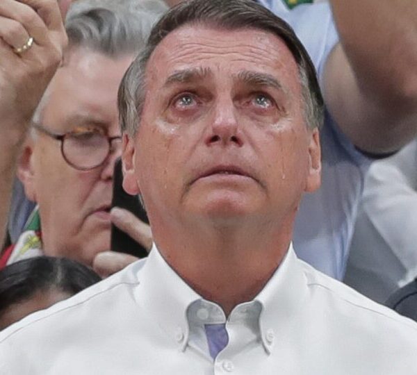 Qual das restrições impostas por Moraes a Bolsonaro&hellip;