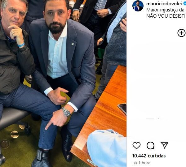 Bolsonaro mostra tornozeleira eletrônica e diz que aparelho&hellip;